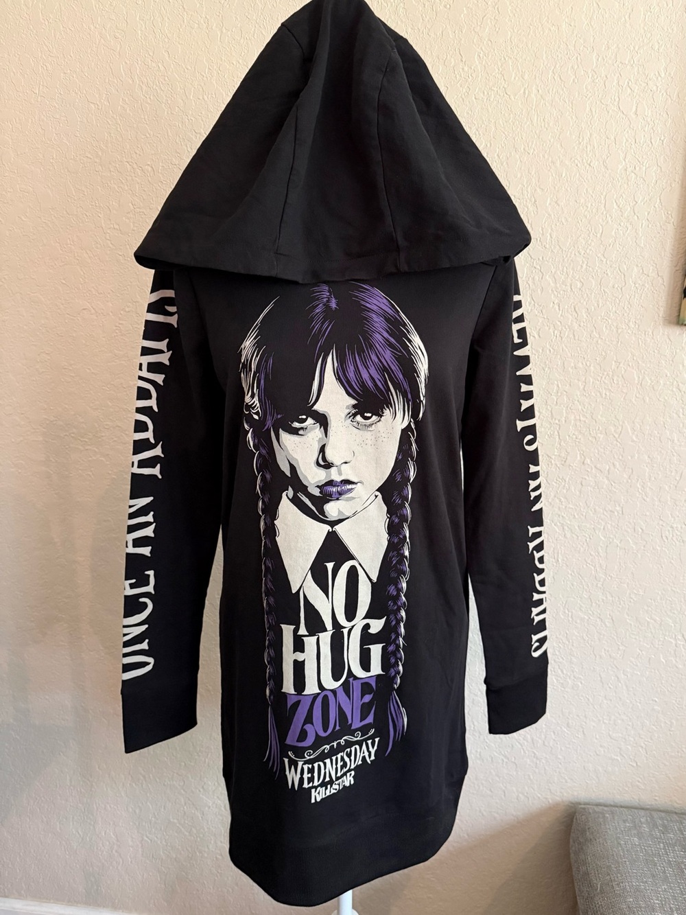 KILLSTAR x Wednesday No-Hug Zone Longline Hoodie Black Purple Size M NWT - Picture 2 of 12
